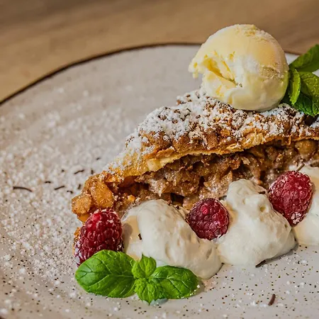 Hotell I Restauracja Czarny Kos