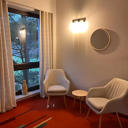 Pokoje I Restauracja Czarny Kos Szálloda *